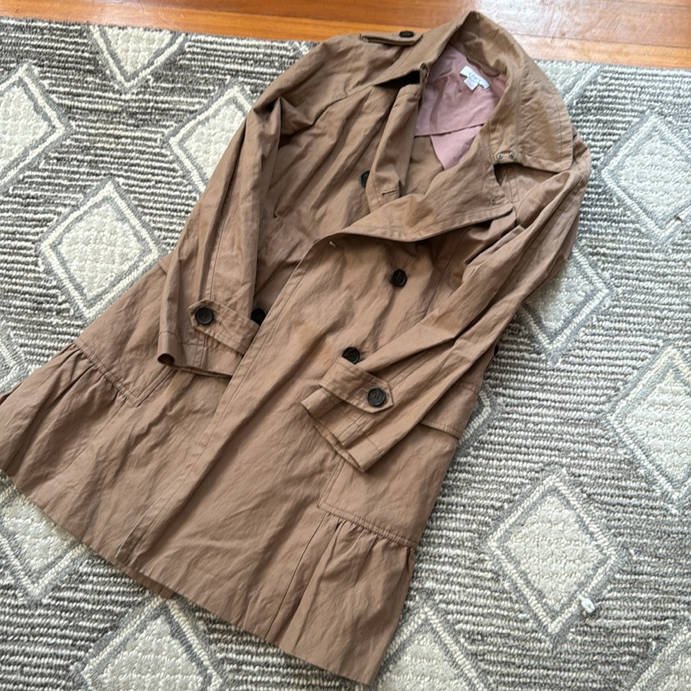 NWOT Loft  belted Trench with ruffle and pink detail Cost SZ M 🎉🎉🎉